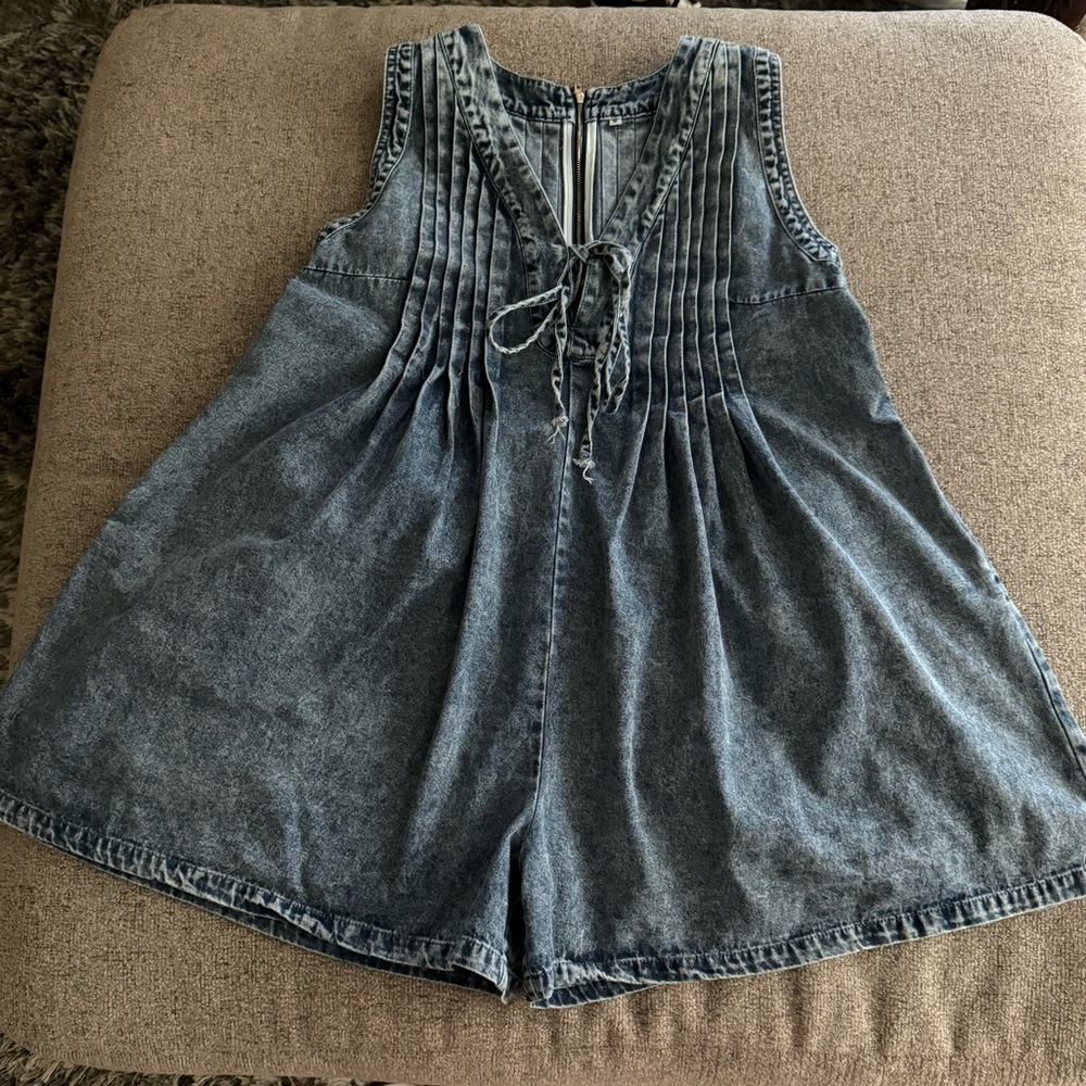 Yoeasy denim romper medium / new